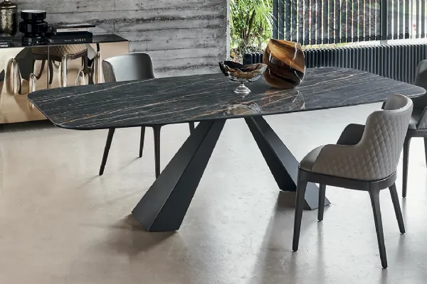 Tavolo di Cattelan fisso rettangolare con piano in ceramica