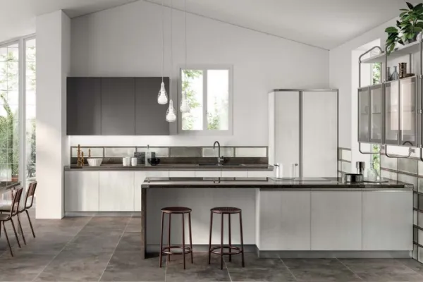 Cucina su misura in materico con isola Open Workshop 02 di Scavolini