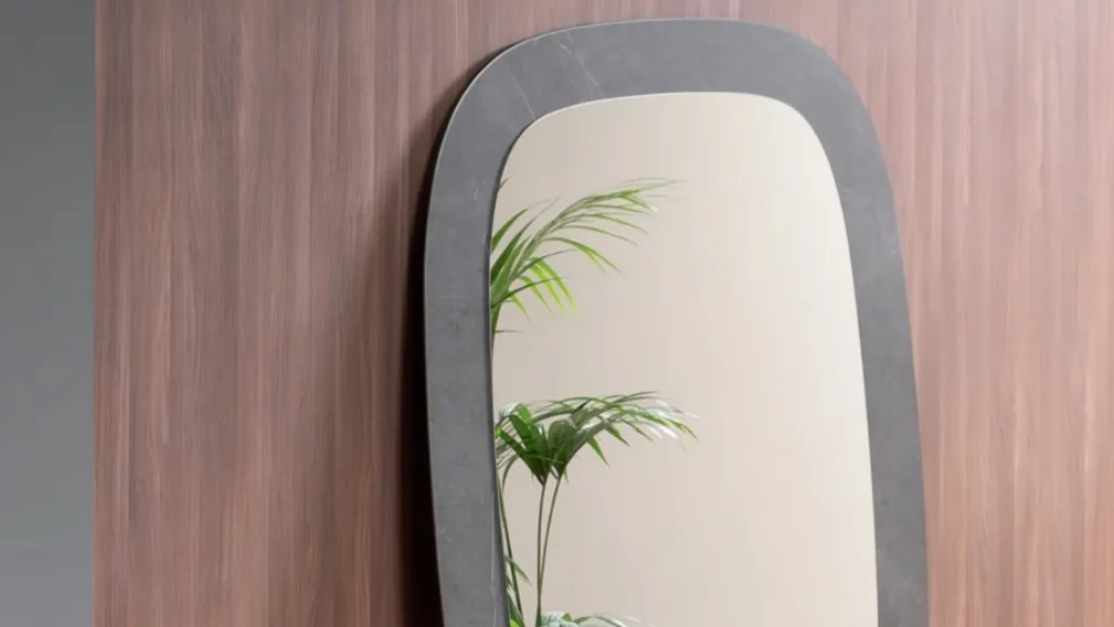 Specchio moderno con cornice in ceramica Edgeless di Bonaldo