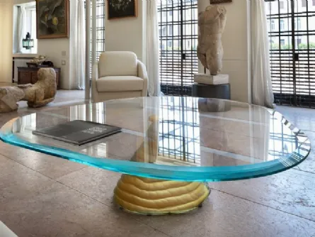 Tavolino con basamento fatto a mano in vetro di Murano colore ambra e piano in vetro extrachiaro con doppia bisellatura Murano 40 di Reflex