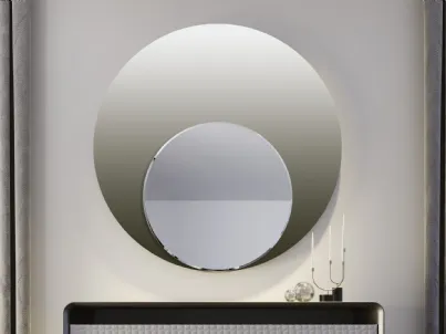 Specchio con pannello tondo in vetro sfumato e specchio tondo in vetro extrachiaro Nuance di Reflex
