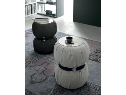 Tavolino Guccino con top in laccato e rivestimento in tessuto di Tomasella