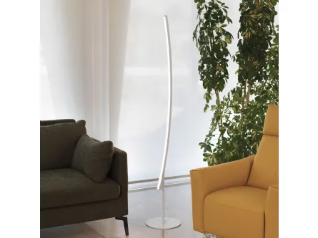 Lampada da terra in metallo verniciato bianco Bow di Vivida International