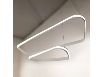 Lampada a sospensione in alluminio e silicone caratterizzata da forme geometriche Rings di Vivida International
