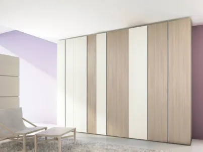 Armadio Anta Battente in laccato opaco e legno 17D di Ferrimobili