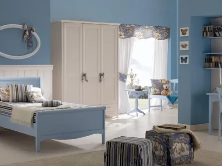 Cameretta classica con scrivania in legno massello laccato Azzurro e Bianco di Valplana