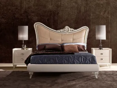 Letto con testiera sagomata con fregio in legno rivestita in ecopelle Today LTTOD5 di Ferretti e Ferretti