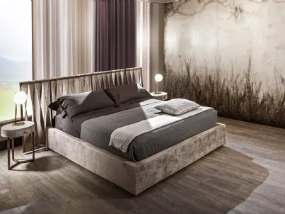 Letto con testiera a fasce ritorte in econabuk Twist di Cantori