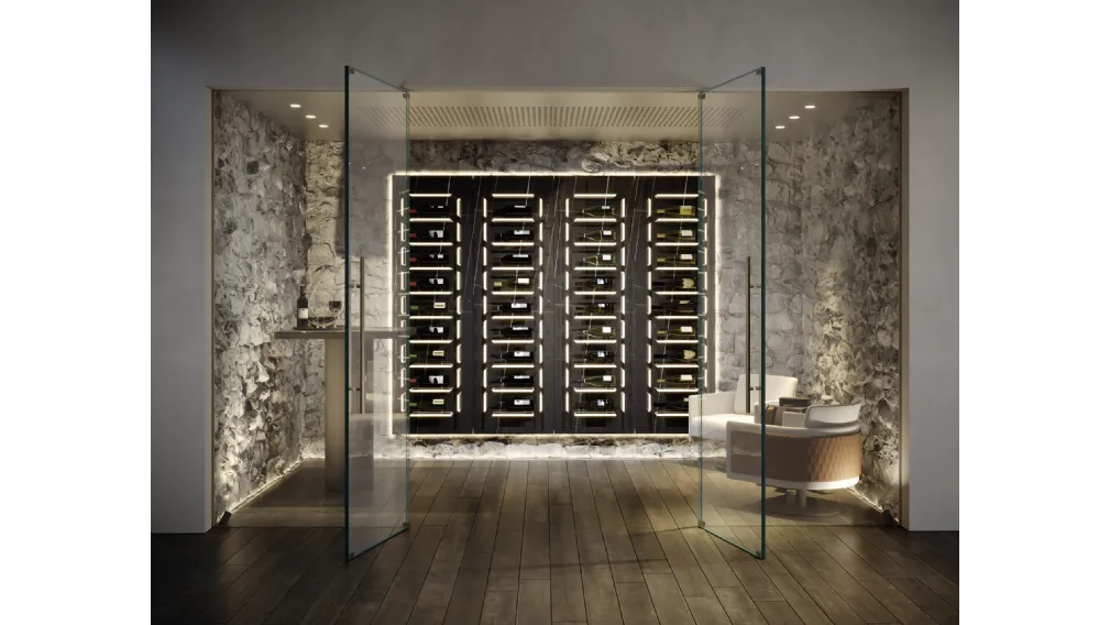 Libreria di design a muro trasformabile in cantina vini, formata da un pannello in LegnoReflex e da mensole in vetro dalla forma prismatica retroilluminate Aurora di Reflex