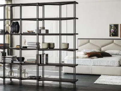Libreria divisoria in metallo con ripiani in legno Hudson di Cattelan Italia