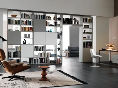 Libreria divisoria bifacciale Modo M6C93 in laccato opaco di Sangiacomo