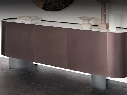 Madia in legno rivestita in metallo verniciato goffrato bronzo Savoy di Cattelan Italia