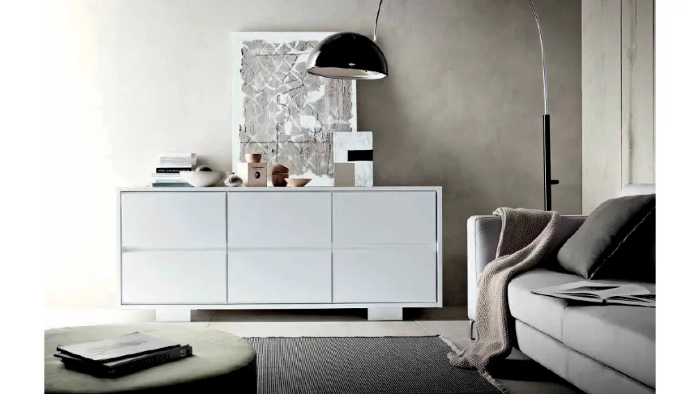 Madia a tre ante in laccato bianco opaco Living di FGF Mobili