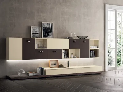 Parete Attrezzata Living Exclusiva 09 in laccato Beige e Pelle Ebano di Scavolini