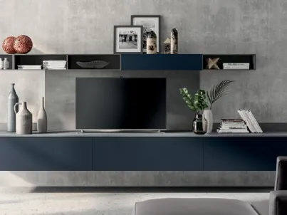 Parete Attrezzata sospesa Living Mood in laccato Blu Moon di Scavolini