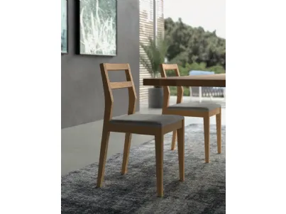 Sedia Helen in legno con seduta in microfibra di FGF Mobili