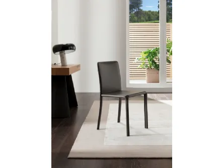 Sedia completamente rivestita in pelle Lunette di Ozzio