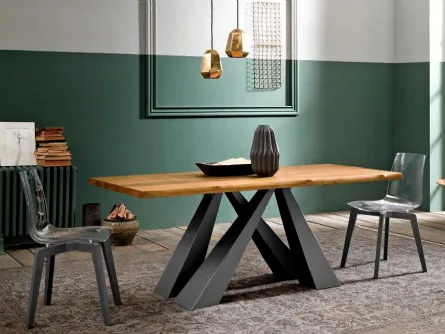 Tavolo con gambe antracite e piano in legno Victory di FGF Mobili