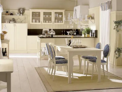 Cucina classica in legno angolare con penisola Comp 150 di Valplana