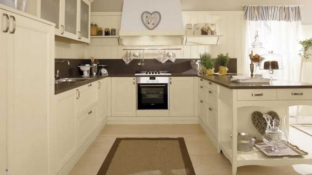Cucina Classica in legno con top in marmo Comp 150 di Valplana