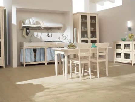 Cucina Classica in legno massello con lavello in marmo Comp 158 di Valplana