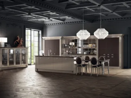 Cucina Classica Exclusiva in laccato lucido Visone di Scavolini