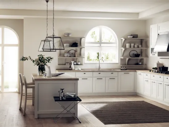 Cucina Classica con penisola Madeleine Bianco Burro di Scavolini