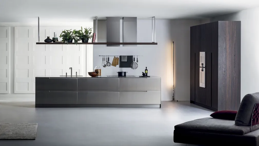 Cucina Design in acciaio satinato con isola G180 di TM Italia