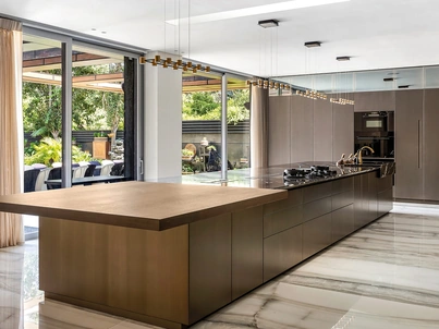 Cucina Design T45 in laccato Bronzo di TM Italia