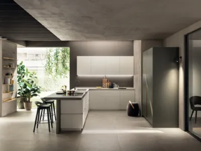 Cucina Moderna DeLinea in laccato Bianco e gres Calce Grigio di Scavolini