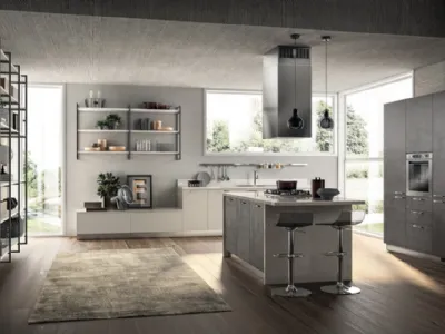 Cucina Moderna con isola Sax 06 in decorativo Concrete Dark e Nebbia di Scavolini