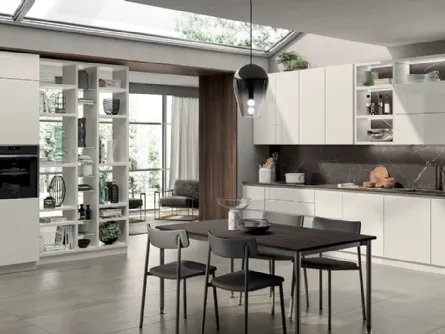 Cucina Moderna Liberamente in vetro Bianco Prestige e Bianco Puro di Scavolini