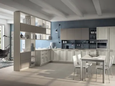 Cucina angolare Shabby Chic Sax in decorativo Rovere Artic e laccato opaco di Scavolini
