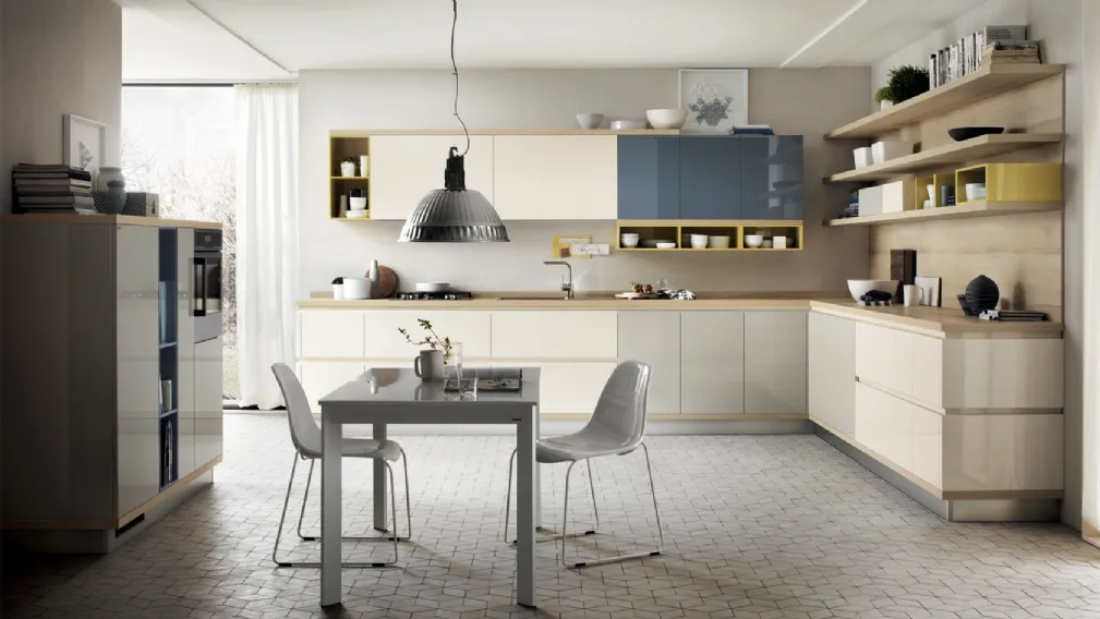 Cucina su misura Foodshelf 03 in laccato Panna, Tortora e Blu Aviazione di Scavolini